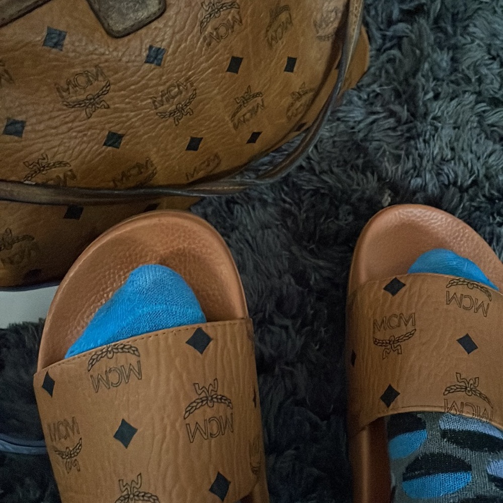 Tan slides